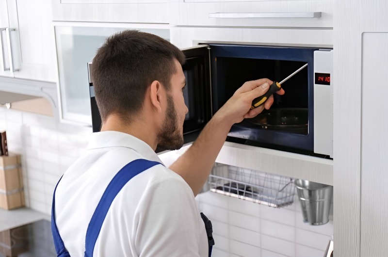 Understanding Microwave Repair: Common Issues and DIY Tips